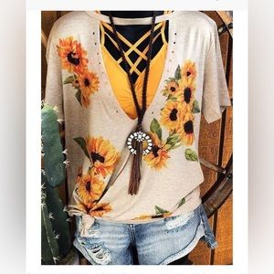Sunflower Hollowed Out Blouse Short Sleeve Top - Beige Yellow New Size Medium